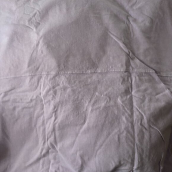 BNWT Long Sleeved Tweety Bird Shirt - Picture 2 of 4